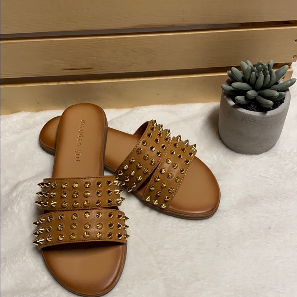Madden Girl Farroh Sandal - Picture 1 of 6
